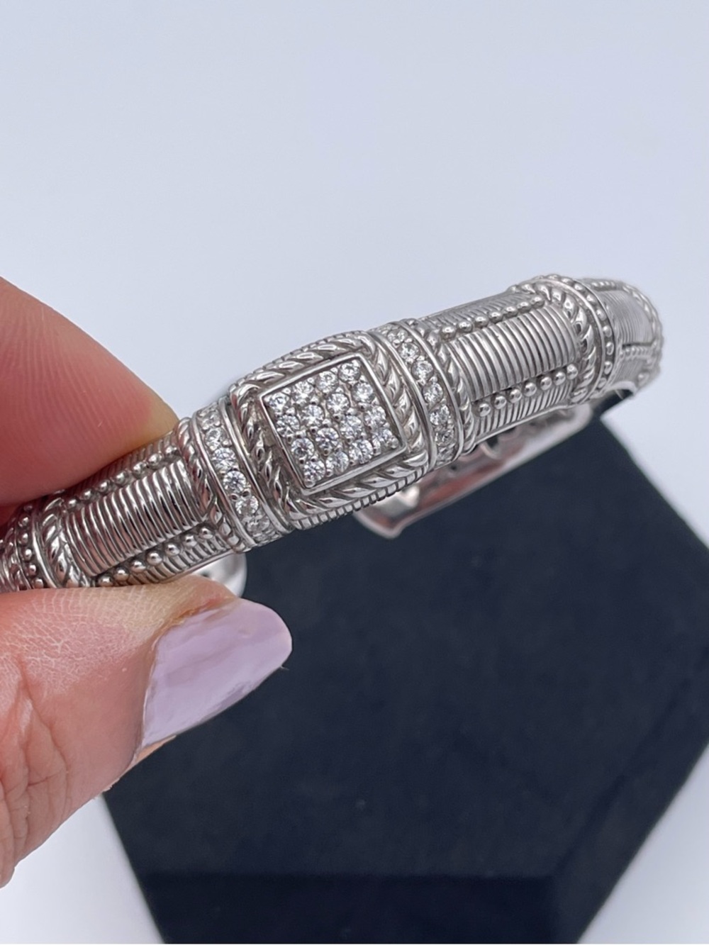 Judith Ripka Sterling Silver 925 CZ Pavé Center Motif Cuff Bracelet Heavy 42.8g - Picture 2 of 11